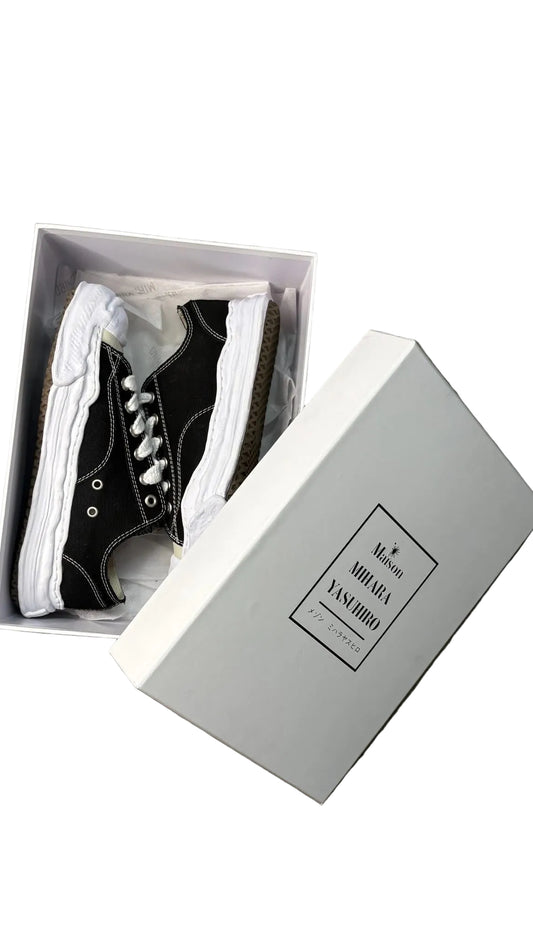 Maison Mihara Yushiro Low