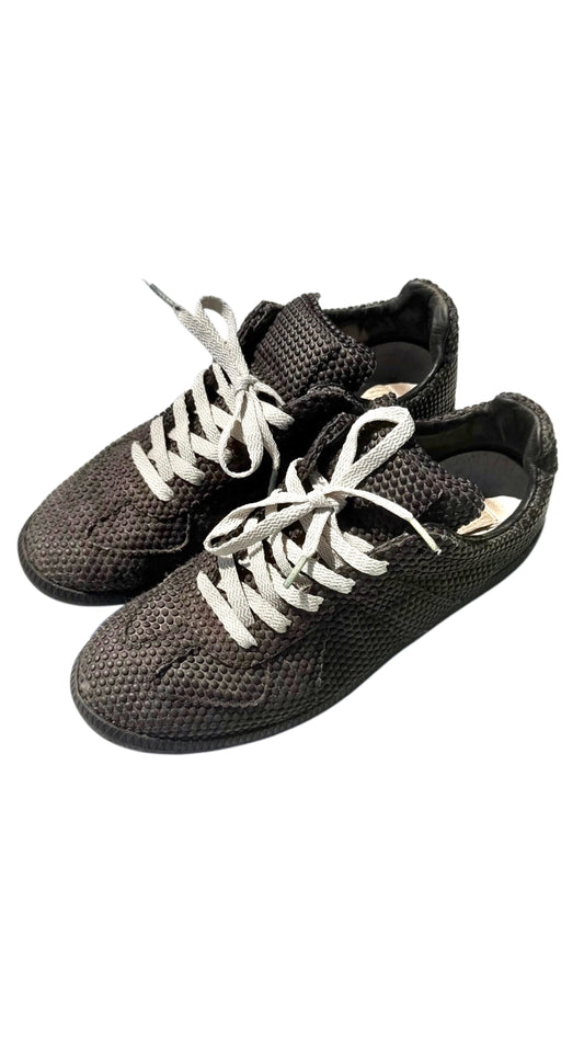 Maison Margiela Black Rubberized Gat